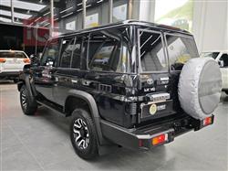 تۆیۆتا لاند کرۆزەر 76